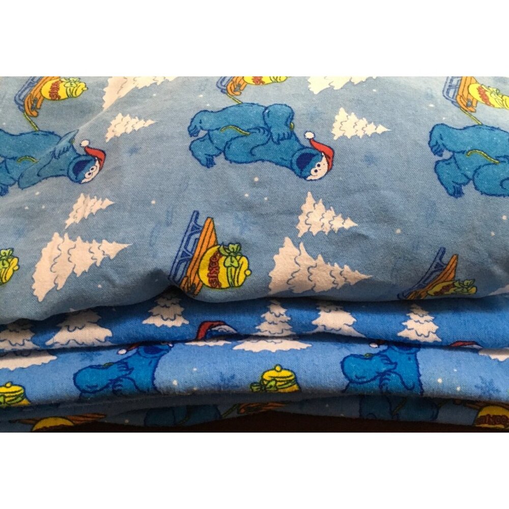 Sesame Street Cookie Monster Santa Hat Winter Scene Fitted Flat Pillow Bed Sheet